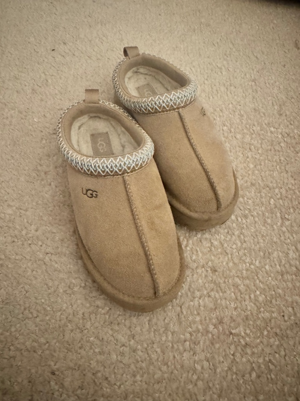 Kids Ugg Tasman Slip Ons - size 1